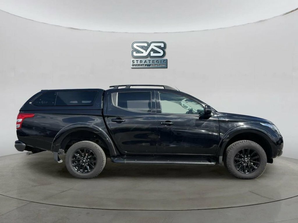 Mitsubishi L200 2.4L Dc Barbarian Black Black #3