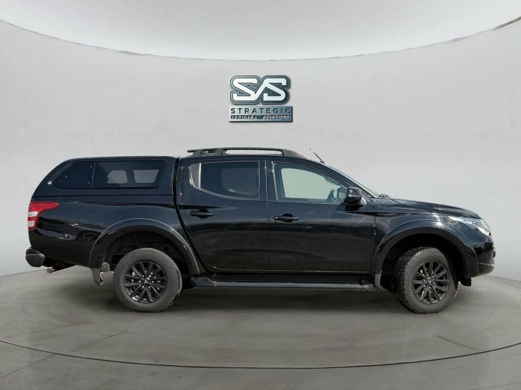Mitsubishi L200 2.4L Dc Barbarian Black Black #5