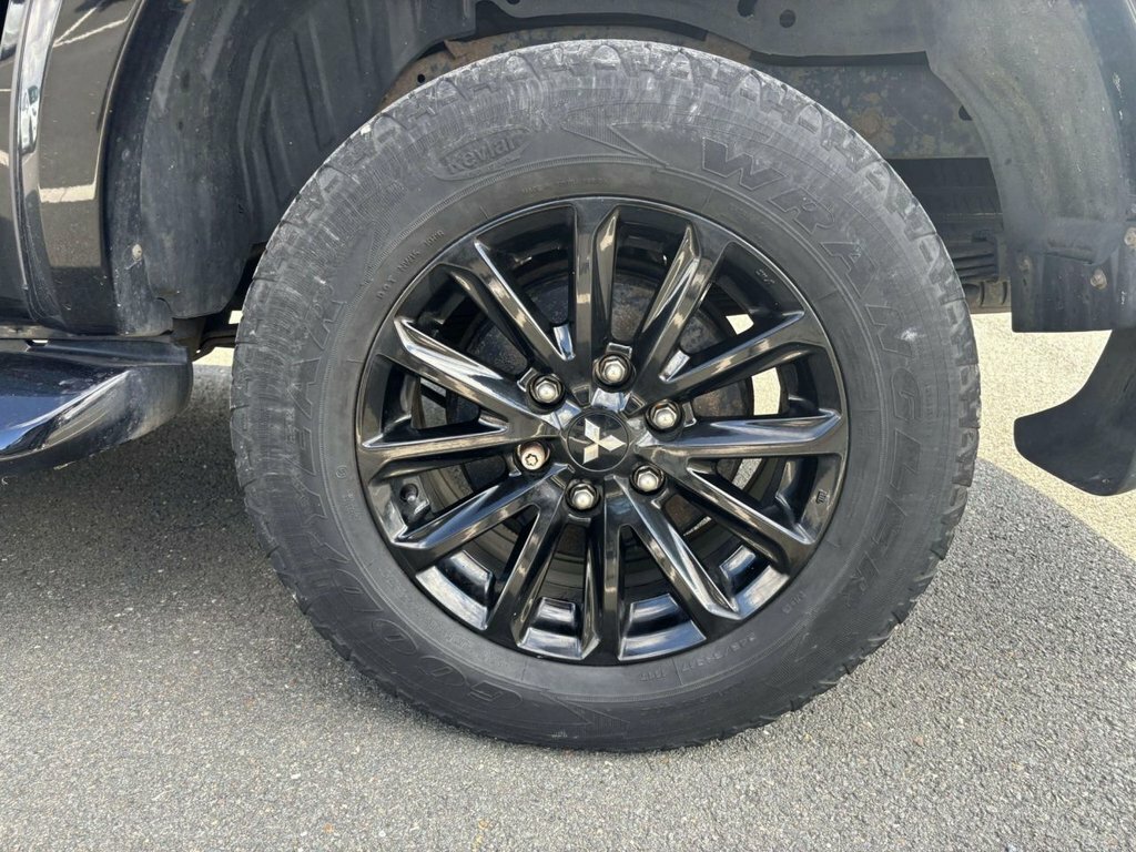 Mitsubishi L200 Pickup  #67