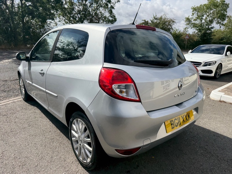 Renault Clio Dynamique Tomtom Tce Silver #6