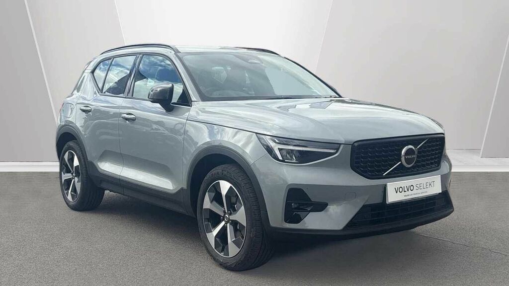 Volvo XC40 Plus, B3 Mild Hybrid, Dark Grey