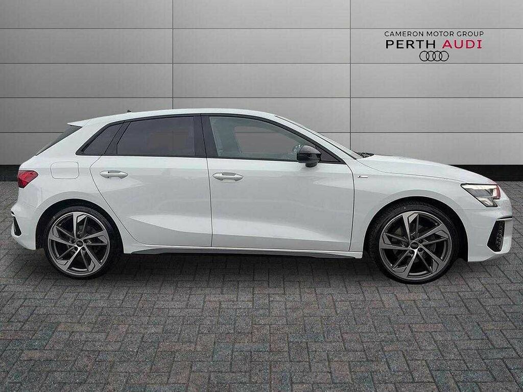 Audi A3 My23.5 Black Edition 35 Tfsi 150 Ps S Tronic White #4