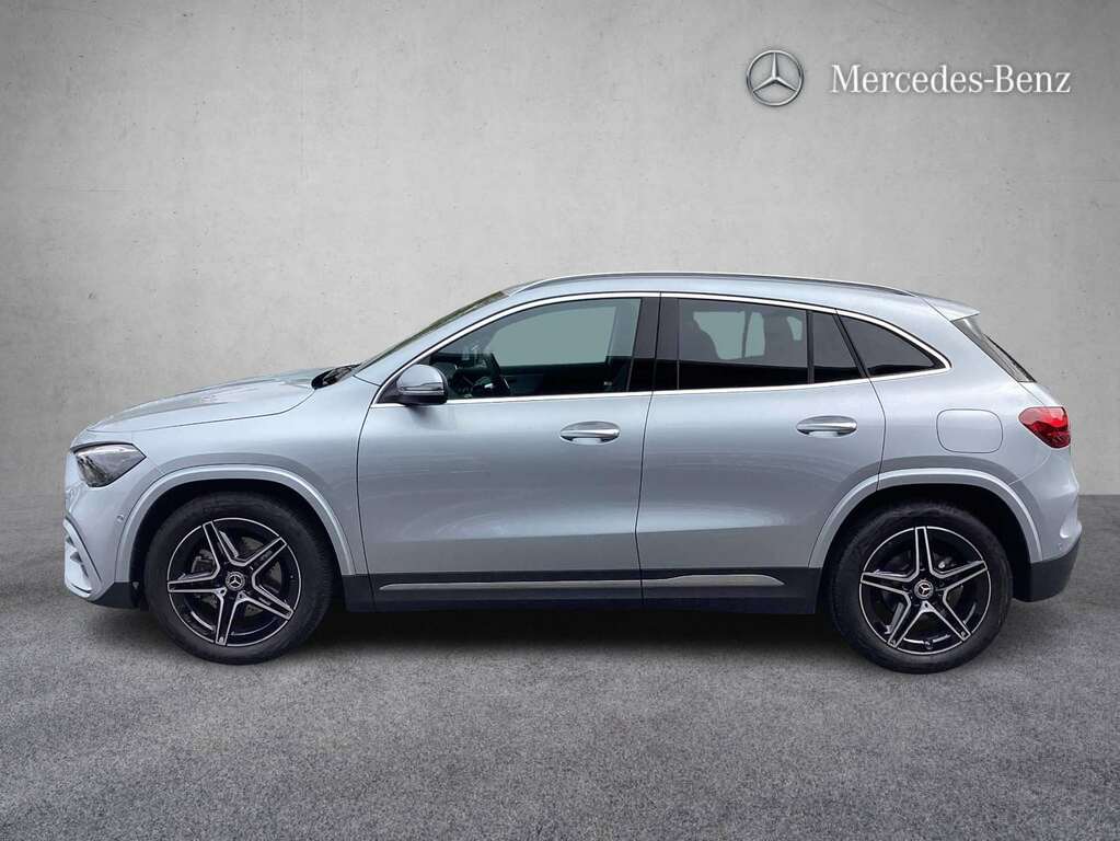 Mercedes-Benz GLA Class 200D Amg Line Executive 2026 Silver #6