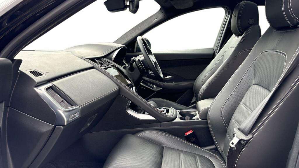 Jaguar E-Pace 2.0 D200 R-dynamic Hse Black 2024 Black #3