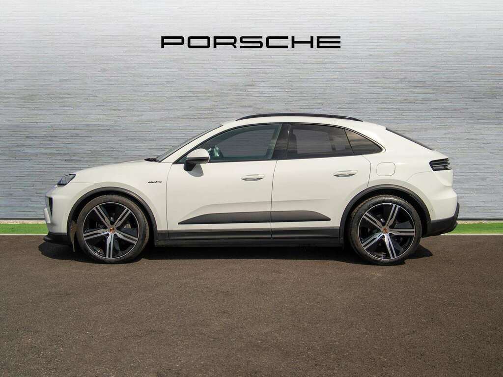 Porsche Macan 4 2025 SD74UYR White #5