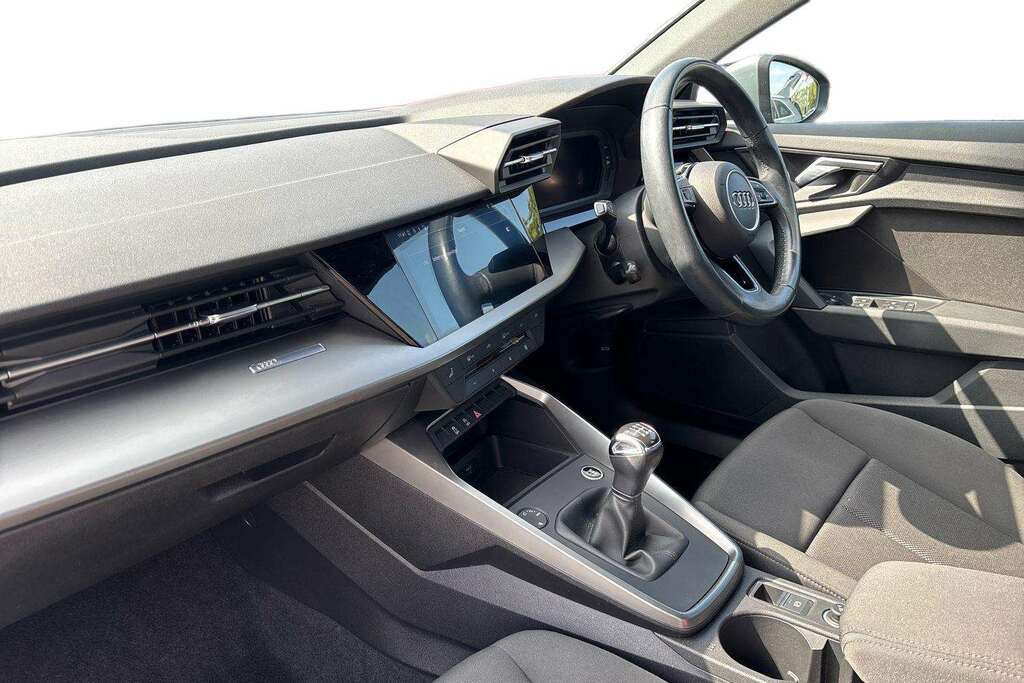 Audi A3 35 Tfsi Technik 2020 VN70VAF Silver #2