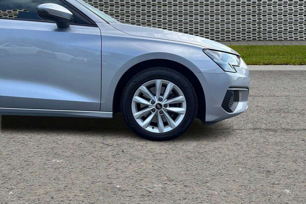 Audi A3 35 Tfsi Technik 2020 VN70VAF Silver #5