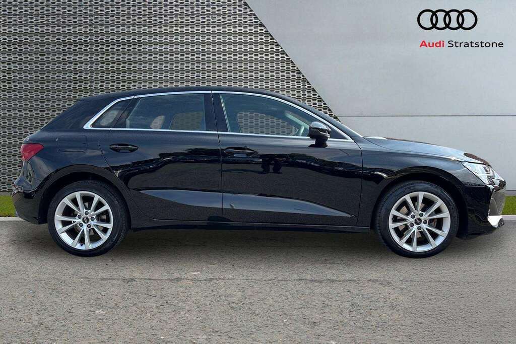 Audi A3 30 Tfsi Sport 2024 DE74UHN #4