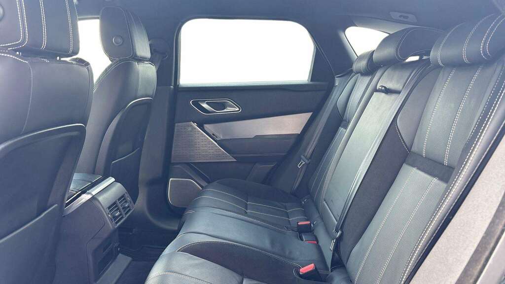 Land Rover Range Rover Velar 3.0 D300 Mhev R-dynamic Se 2021 Black #4