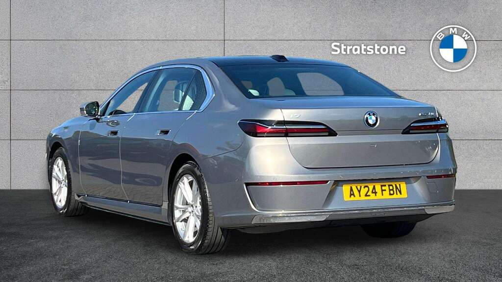 BMW i7 335Kw Edrive50 Excellence 105.7Kwh 2024 Grey #2