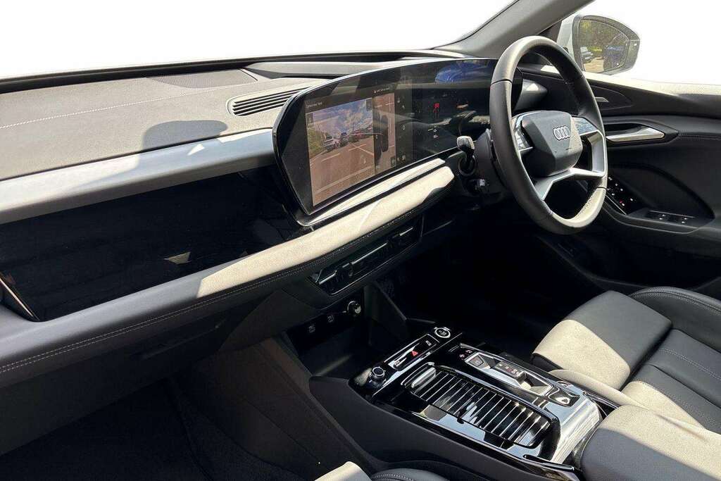 Audi Q6 E-Tron 225Kw Performance 100Kwh Sport 2026 White
