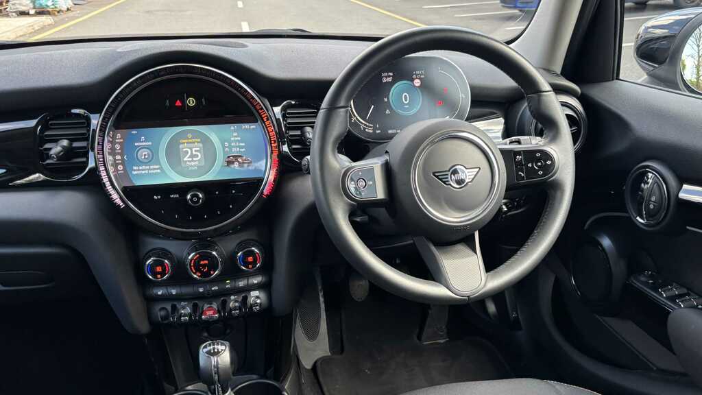 Mini Hatch 1.5 Cooper Classic Premium 2024 FH73GHY Silver #4