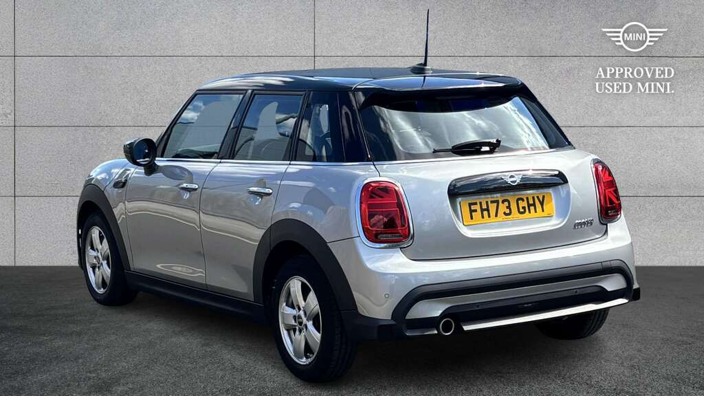 Mini Hatch 1.5 Cooper Classic Premium 2024 FH73GHY Silver #2