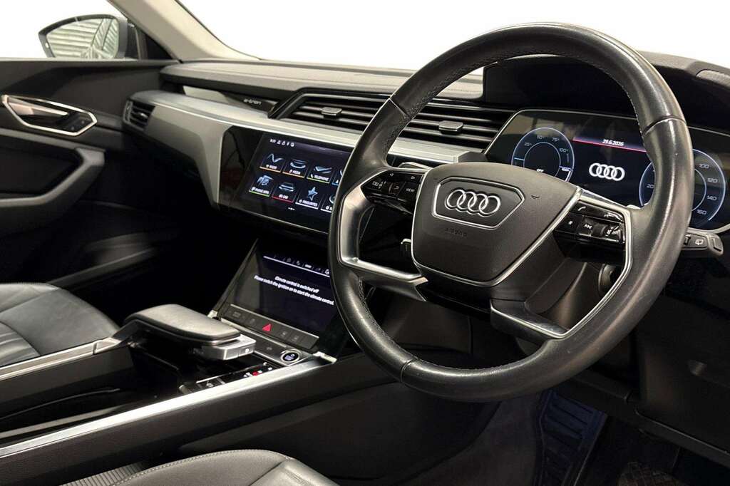 Audi Q8 e tron 250Kw 50 Quattro 95Kwh Sport 2023 Black #6