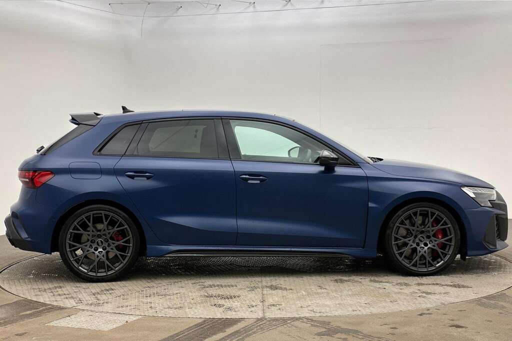 Audi RS3 Rs 3 Tfsi Quattro Carbon Black S Tronic 2025 Blue #4