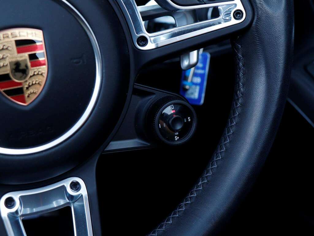 Porsche 718 Boxster 718 Boxster Gts White #20