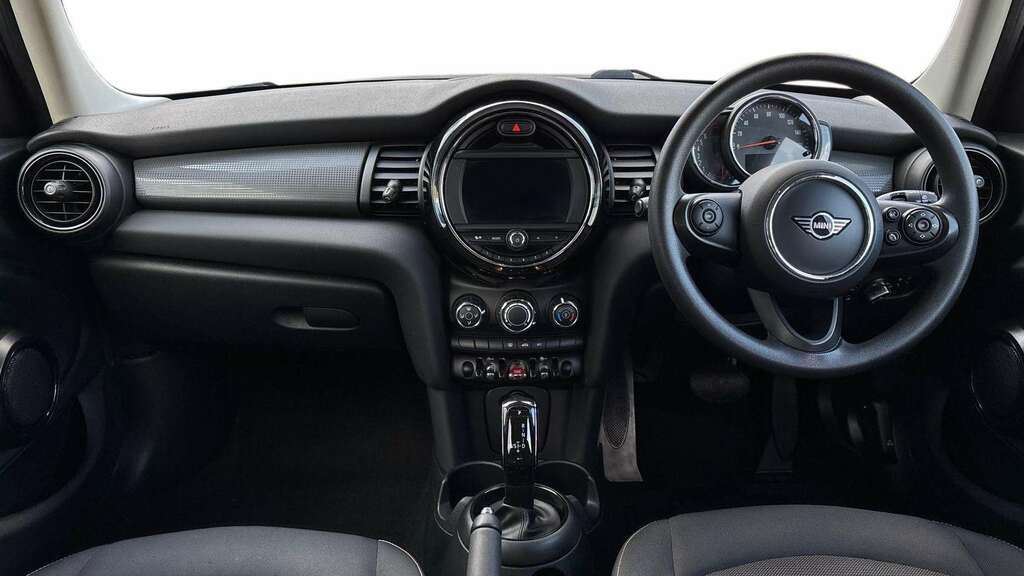 Mini Hatch 1.5 Cooper Classic II Nav Pack 2020 KM70CKA #5