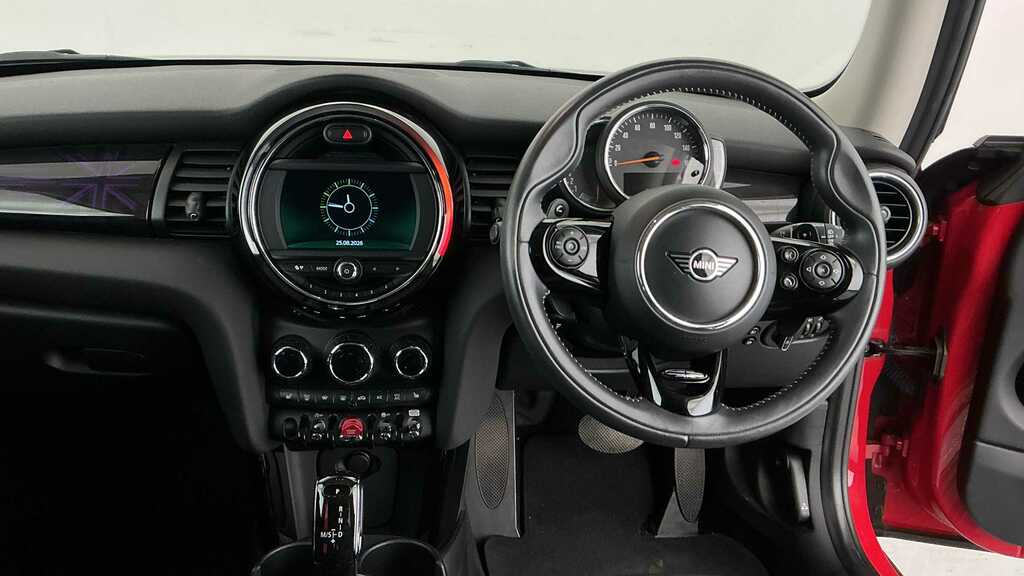 Mini Hatch 2.0 Cooper S Exclusive II 2019 Red #5