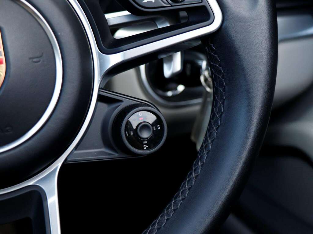 Porsche 718 Boxster Boxster Black #21