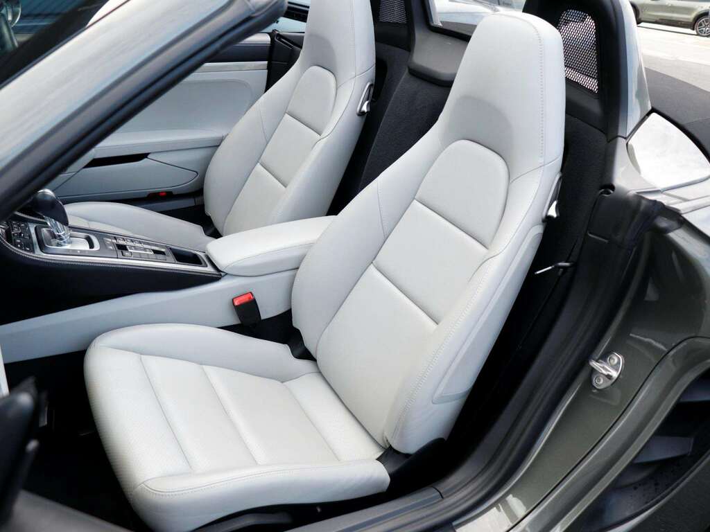 Porsche 718 Boxster Boxster Black #25