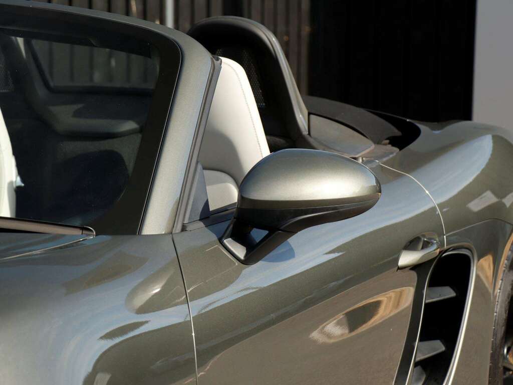 Porsche 718 Boxster Boxster Black #33