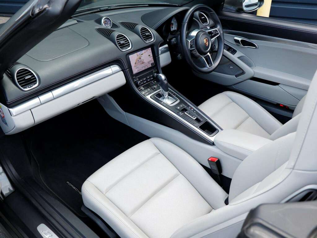 Porsche 718 Boxster Boxster Black #9