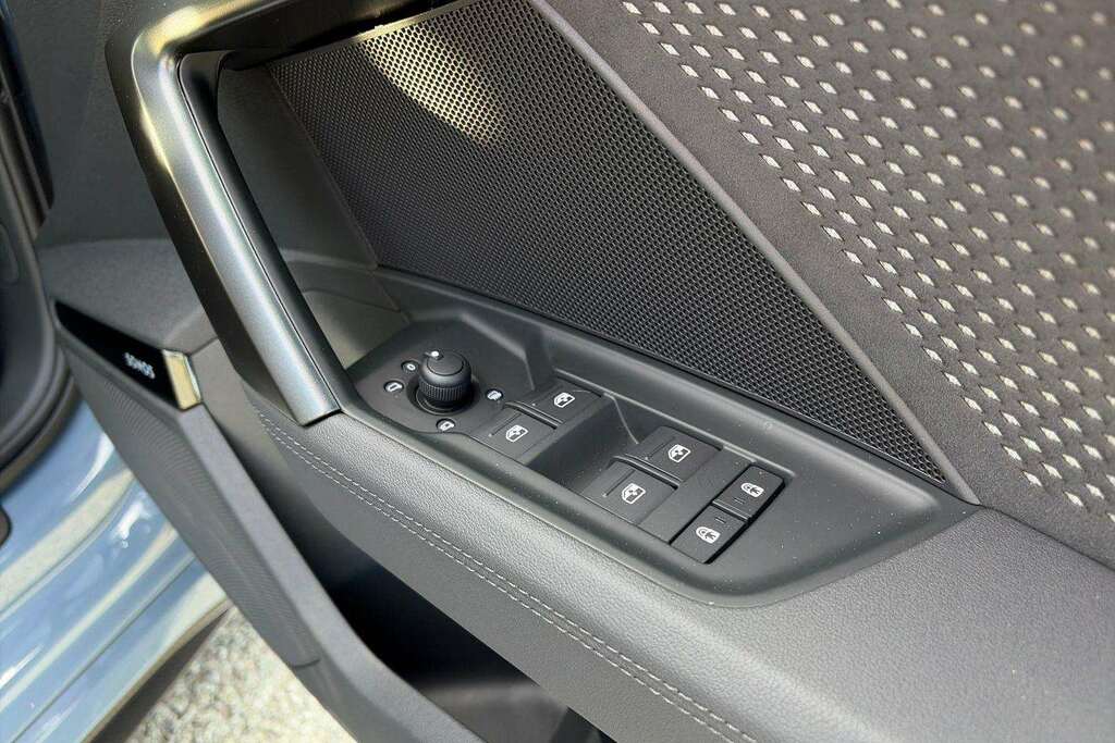 Audi RS5 Carbon Black Black #14