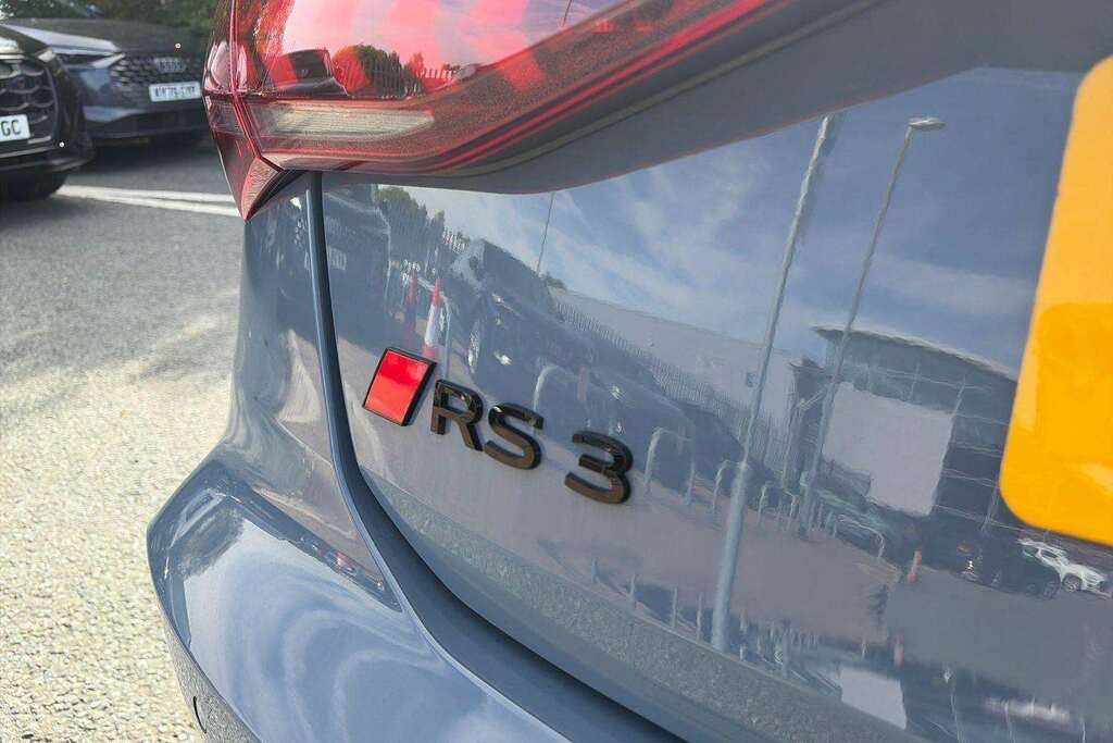 Audi RS5 Carbon Black Black #12