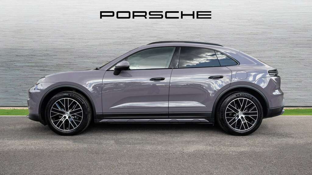 Porsche Macan 4 2024 KE74VOC Purple #6