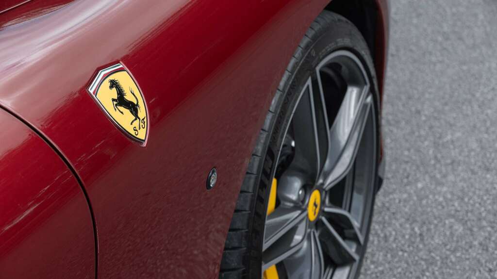 Ferrari Roma Base Red #33