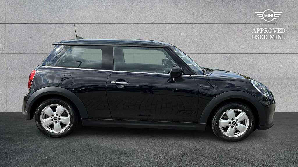 Mini Hatch 1.5 Cooper Classic 2023 YC73BPO Black #2