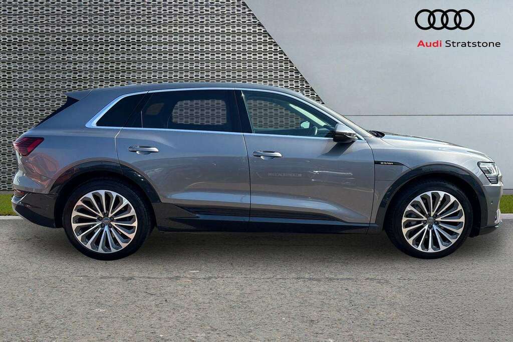 Audi E-tron 300Kw 55 Quattro 95Kwh 2019 Grey #4