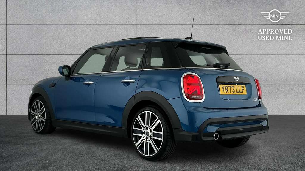 Mini Hatch Cooper Exclusive Lci II 2023 YR73LLF Blue #2