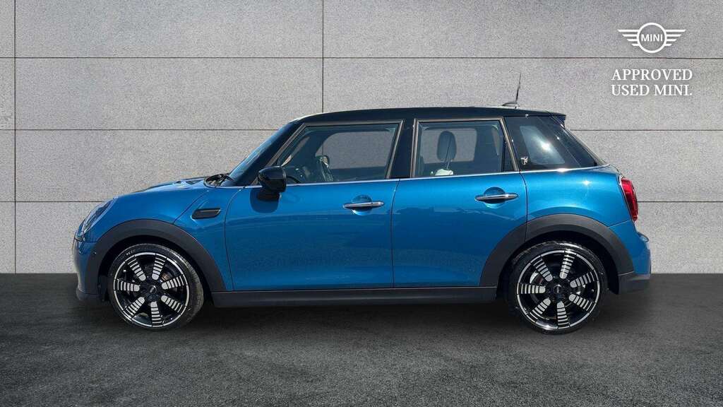 Mini Hatch 1.5 Cooper Exclusive Premium Plus 2024 BU24KNX Blue #4