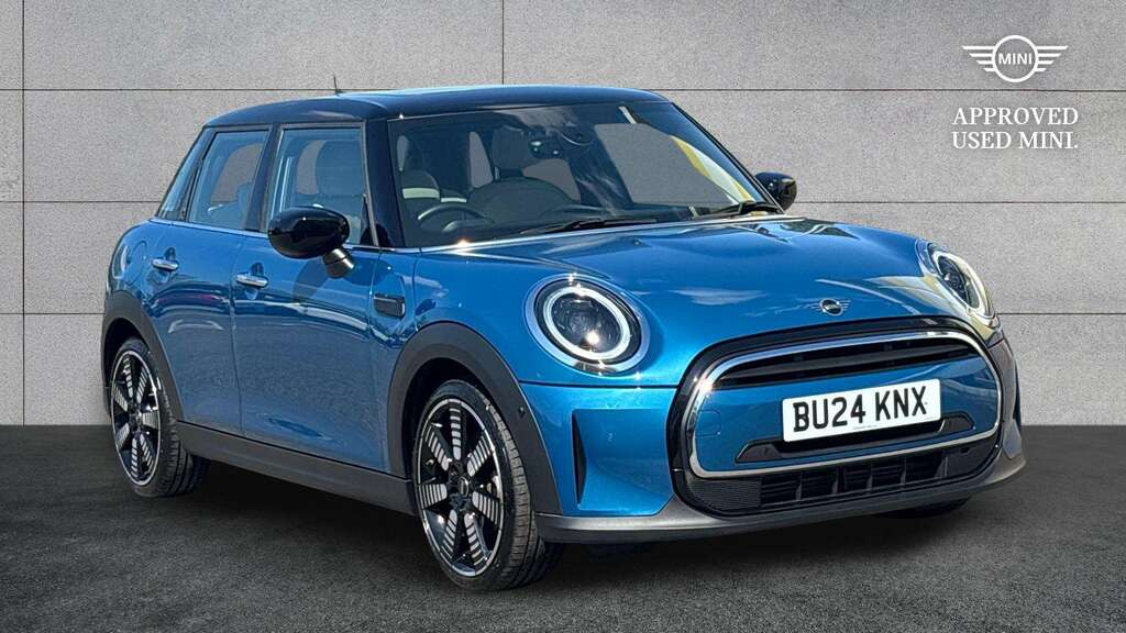 Mini Hatch 1.5 Cooper Exclusive Premium Plus 2024 BU24KNX Blue