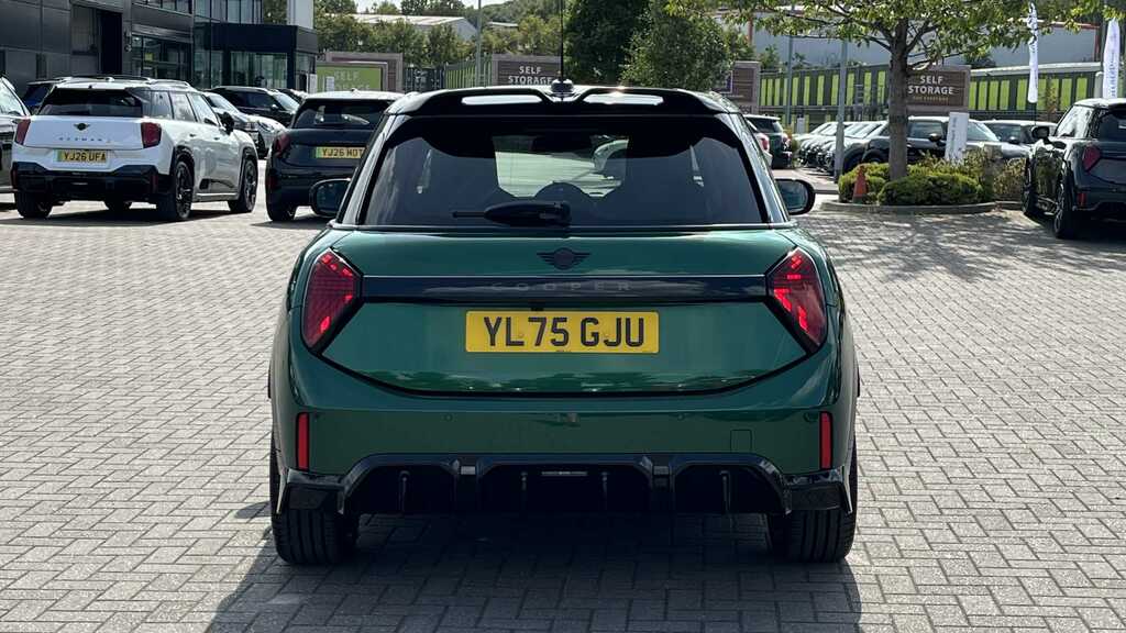 Mini Hatch 1.5 C Sport 2026 YL75GJU Green #6