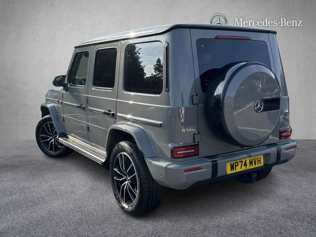 Mercedes-Benz G Class G500 Amg Line Premium Plus 9G-tronic 2024 Grey #2