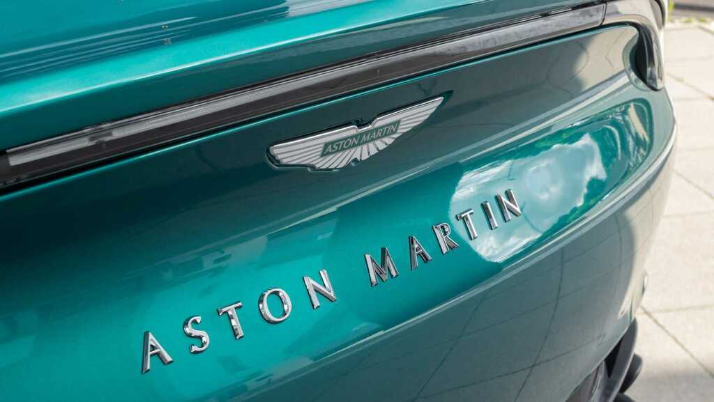 Aston Martin DBX 26My Silver #8