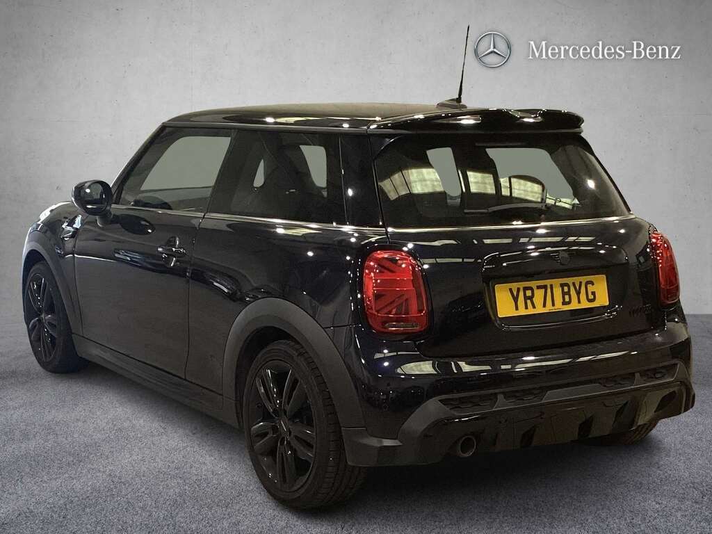 Mini Hatch 1.5 Cooper Sport 2021 YR71BYG Black #2