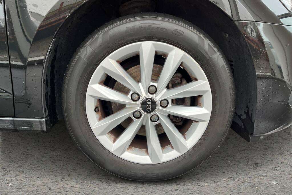 Audi A3 30 Tfsi Technik 2022 DA72HVJ Black #5