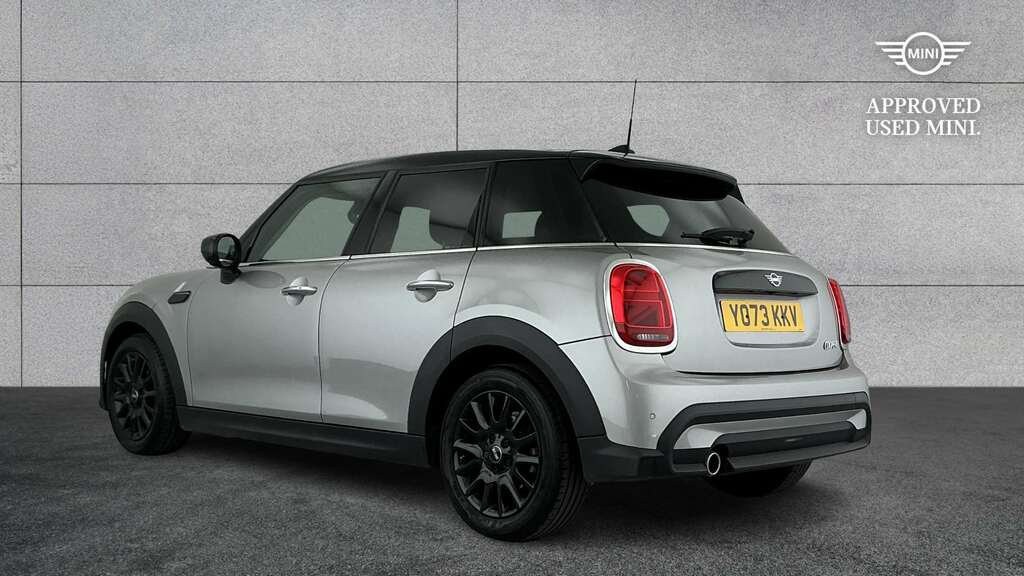 Mini Hatch 1.5 Cooper Classic II 2024 Silver #2