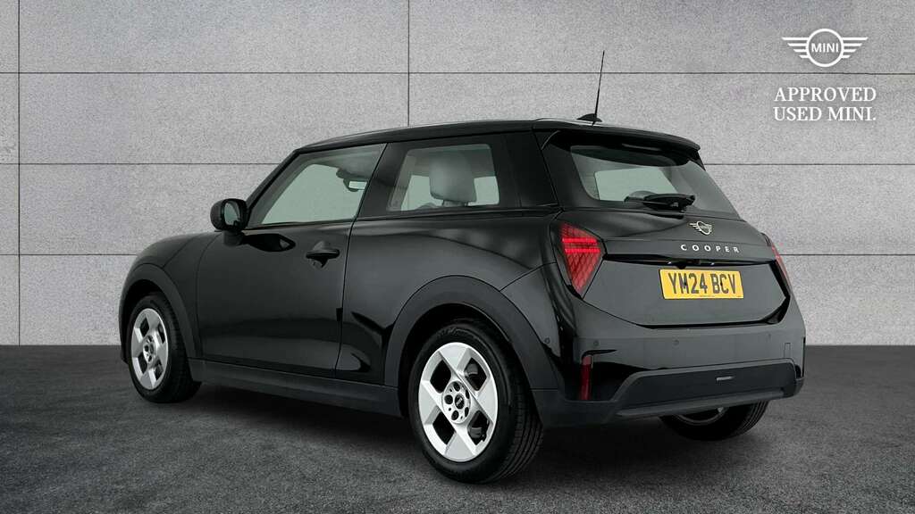 Mini Hatch 1.5 C Classic 2024 YM24BCV Black #2