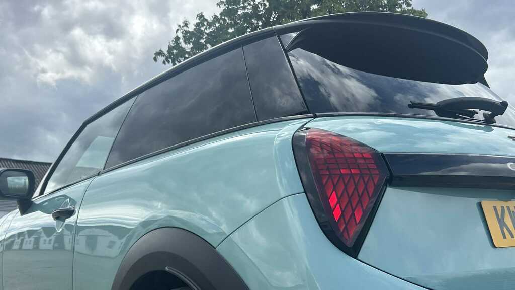 Mini Hatch 2.0 S Exclusive Level 2 2024 KW24TGZ Blue #6