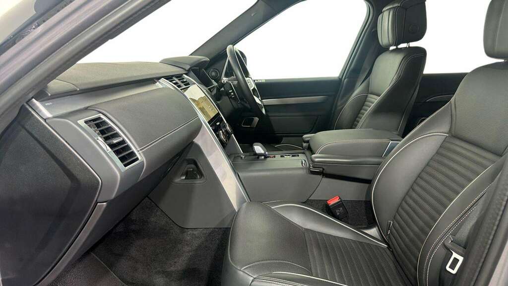 Land Rover Discovery 3.0 D300 R-dynamic Hse 2023 Grey #3