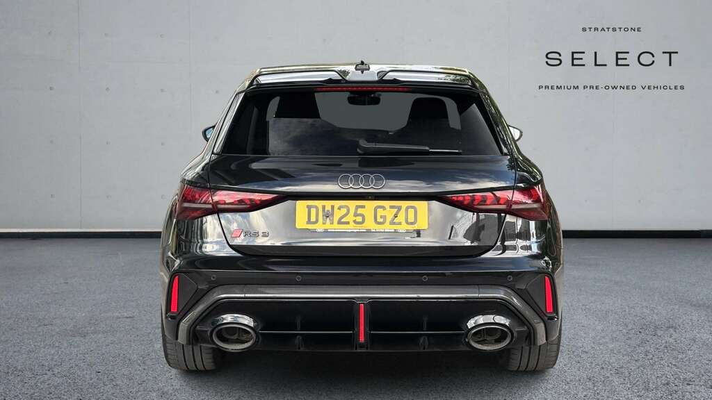 Audi RS3 Rs 3 Tfsi Quattro Carbon Black S Tronic 2025 Black #4