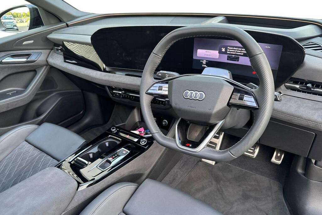 Audi Q6 E-Tron 225Kw Performance 100Kwh Black Edition 20 Black #6