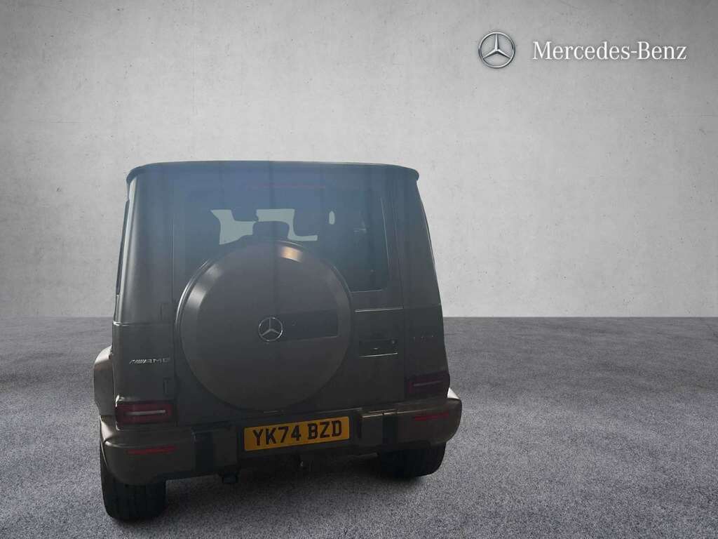 Mercedes-Benz G Class G63 9G-tronic 2024 Green #3