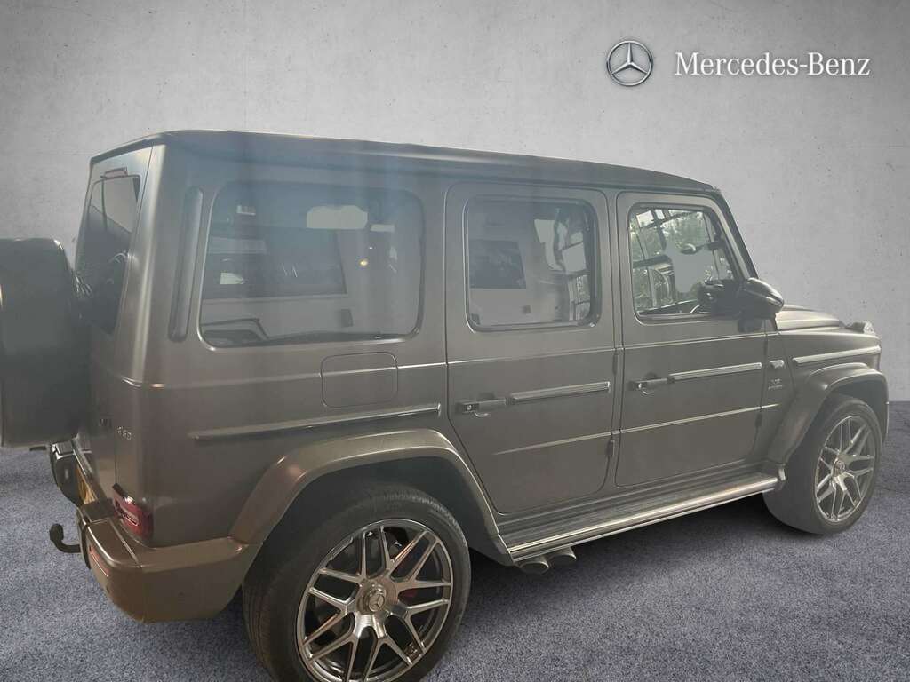 Mercedes-Benz G Class G63 9G-tronic 2024 Green #4