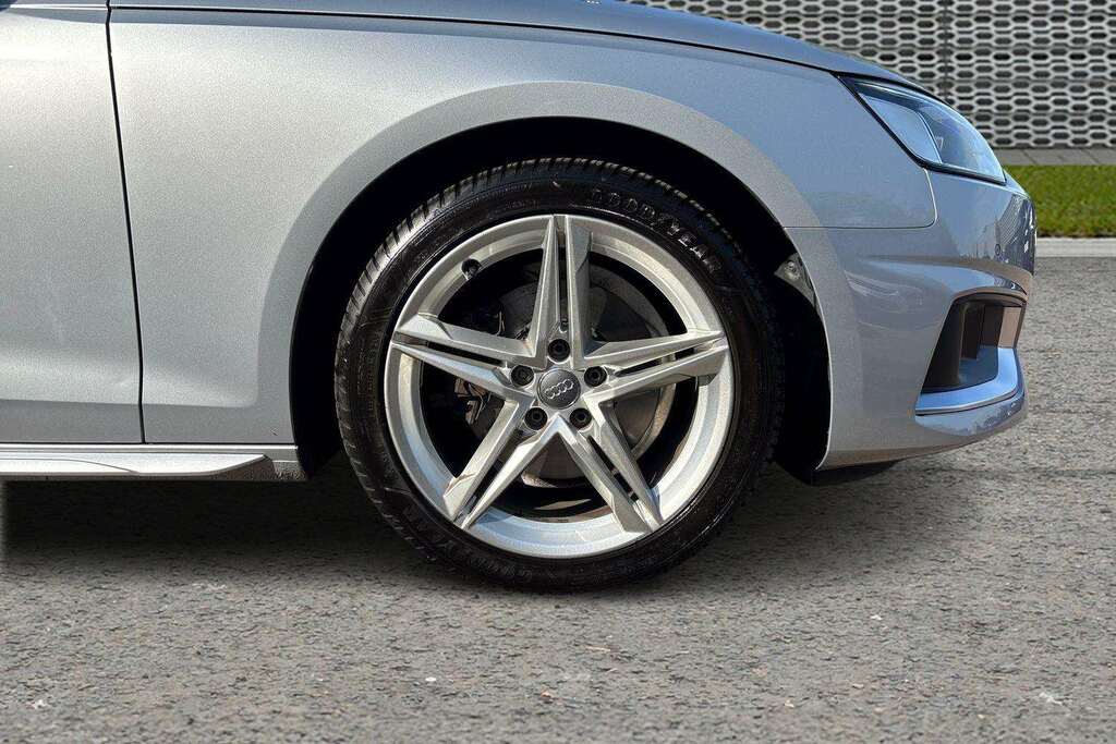 Audi A4 35 Tfsi Sport S Tronic 2019 #5