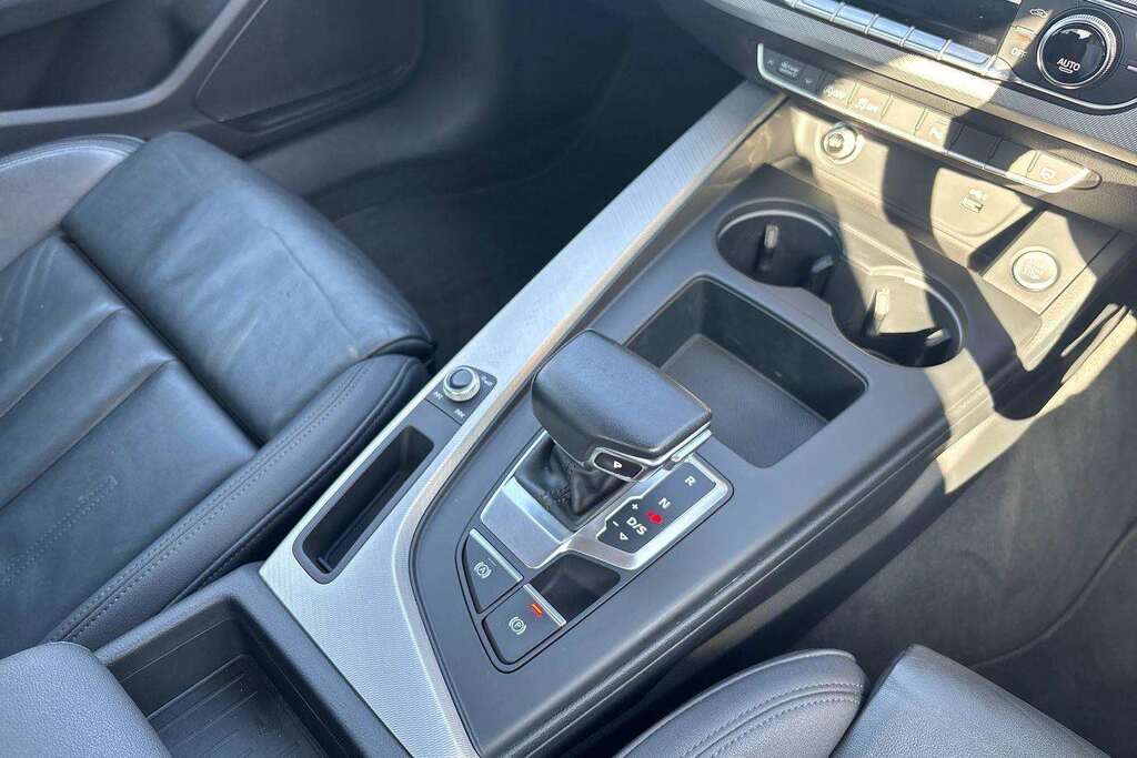 Audi A4 White #15